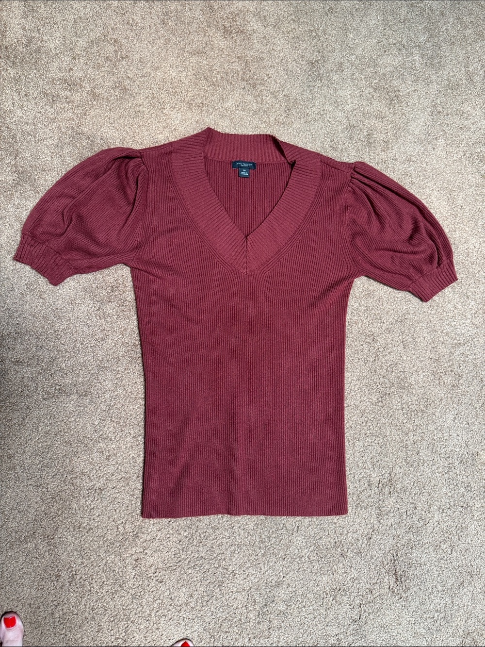 Ann Taylor Rust Red/orange V-Neck Ribbed Puff Sleeve Sweater
